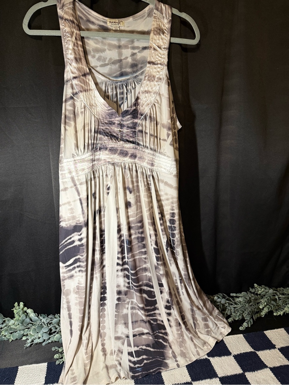 ONE WORLD Neutral Tie-Dye Maxi Dress in Beige and Gray